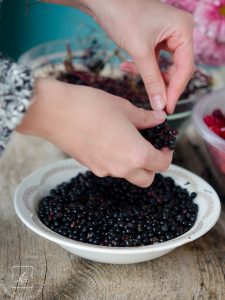 bez-czarny-zbieranie