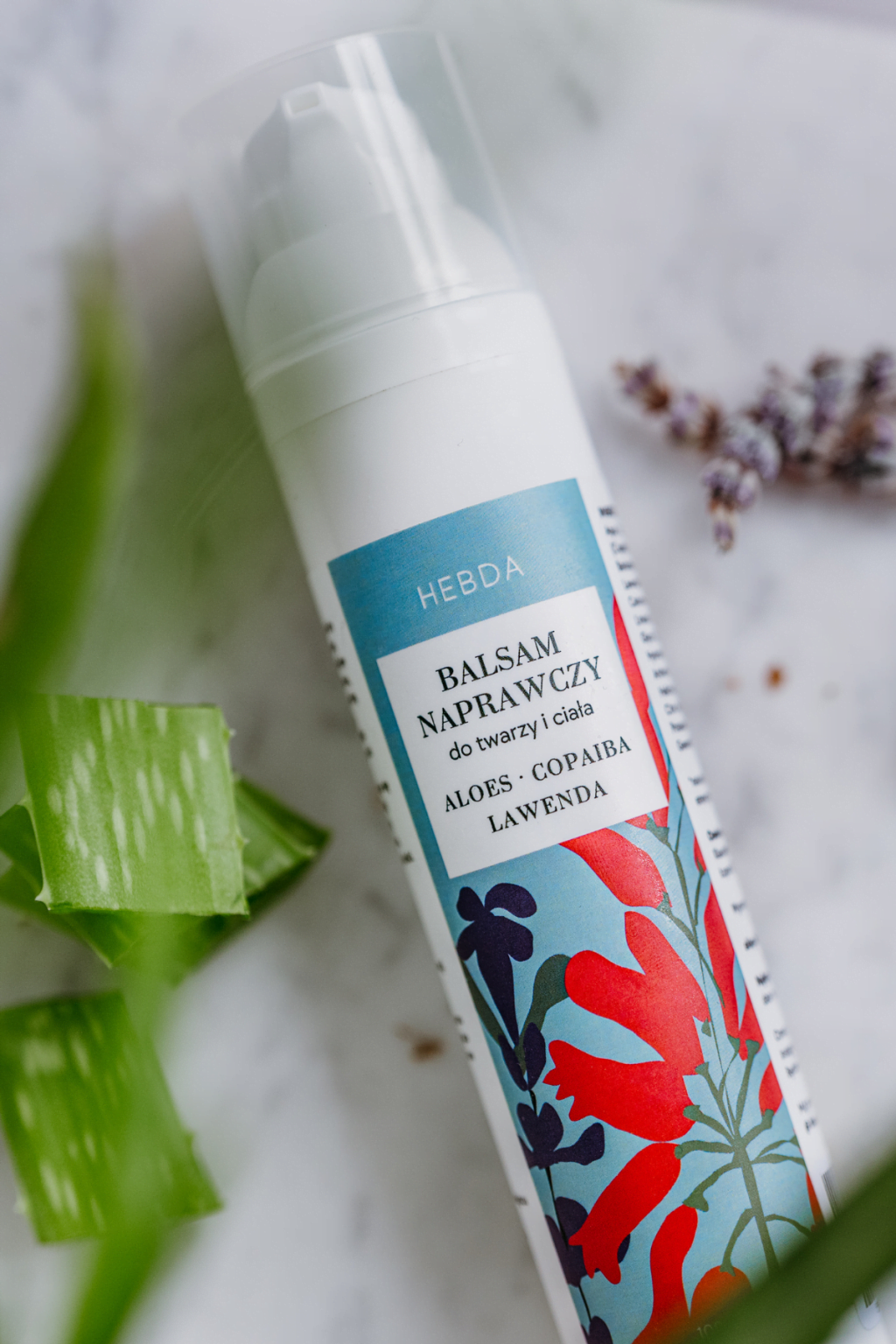 Balsam Naprawczy z aloesem, panthenolem i olejkami eterycznymi