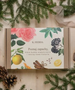 Zestaw prezentowy w obwolucie botanicznej K. Hebda z ilustracjami roślin i przypraw, idealny na aromatyczny upominek.