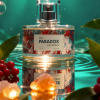 Packshot perfum Sea Paradox na tle morskich fal