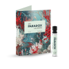 Packshot próbki perfum Sea Paradox na białym tle – świeży, przyprawowy zapach z akordem morskim