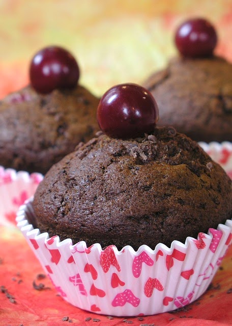 muffiny czekoladowe jaglane z wiśniami