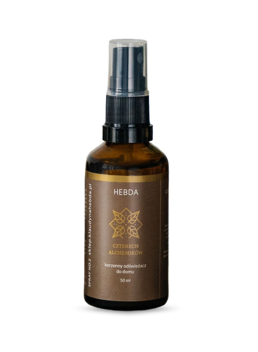 Spray Czterech Alchemików Hebda na białym tle, korzenny odświeżacz do domu w brązowej butelce o pojemności 50 ml.