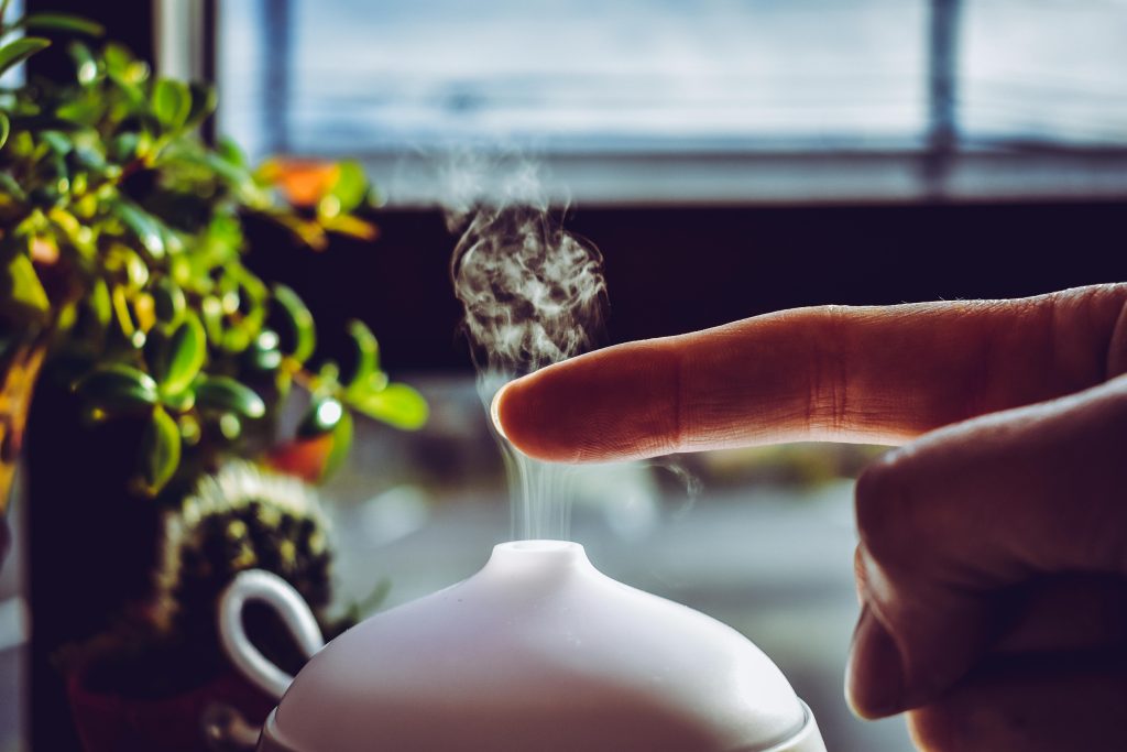 Nawilżacz powietrza do aromaterapii Jaki dyfuzor do olejków wybrać