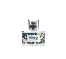 Szklany flakon oryginalnych perfum damskich Flower Paradox by K. Hebda o pojemności 50 ml — packshot na białym tle.